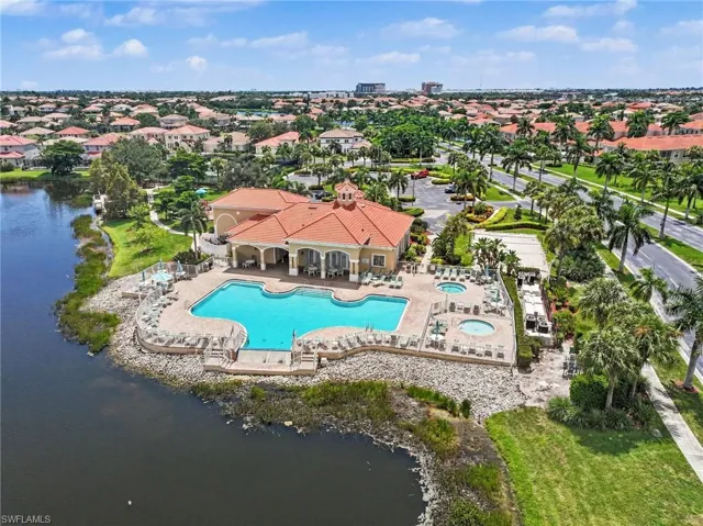 Laguna Amenities