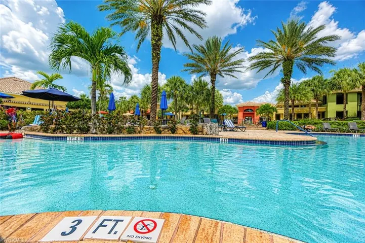 10730 Ravenna Way 305, Fort Myers, Florida 33913