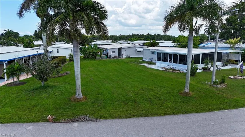 9298  Lord  RD, Bonita Springs, FL 34135