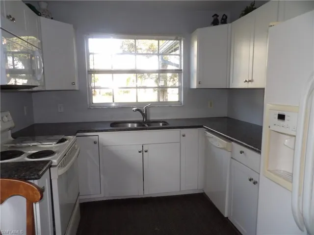 10548  Quincy  CT, Lehigh Acres, FL 33936