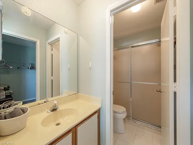 1344  Derbyshire  CT, Naples, FL 34116