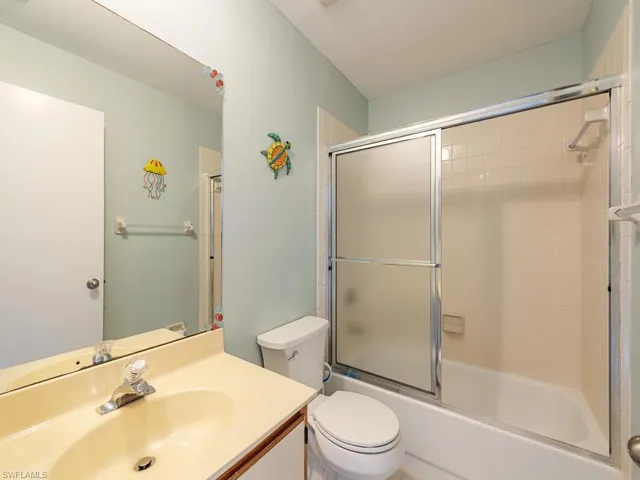 1344  Derbyshire  CT, Naples, FL 34116