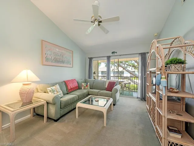 1344  Derbyshire  CT, Naples, FL 34116
