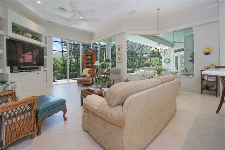 710 Shadow Lake Ln, Naples, Florida 34108
