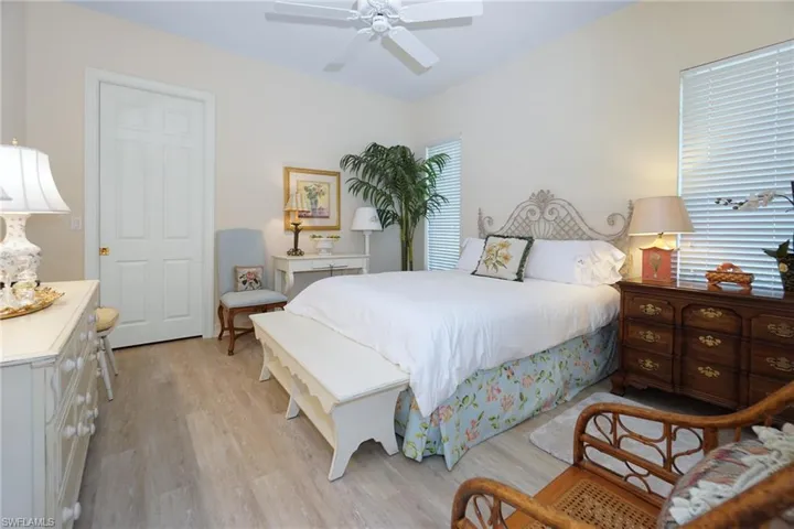 710 Shadow Lake Ln, Naples, Florida 34108