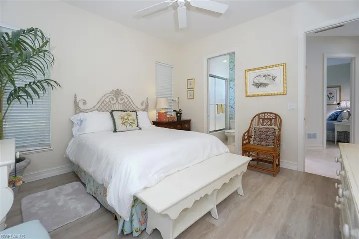 710 Shadow Lake Ln, Naples, Florida 34108