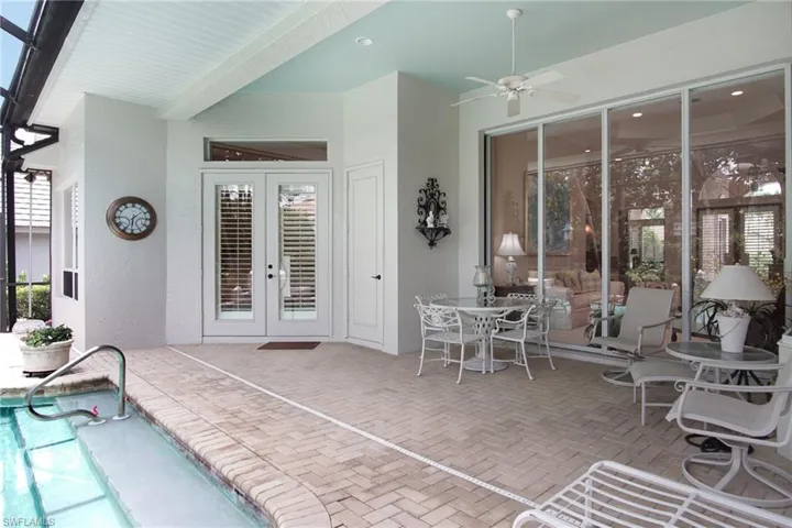 710 Shadow Lake Ln, Naples, Florida 34108
