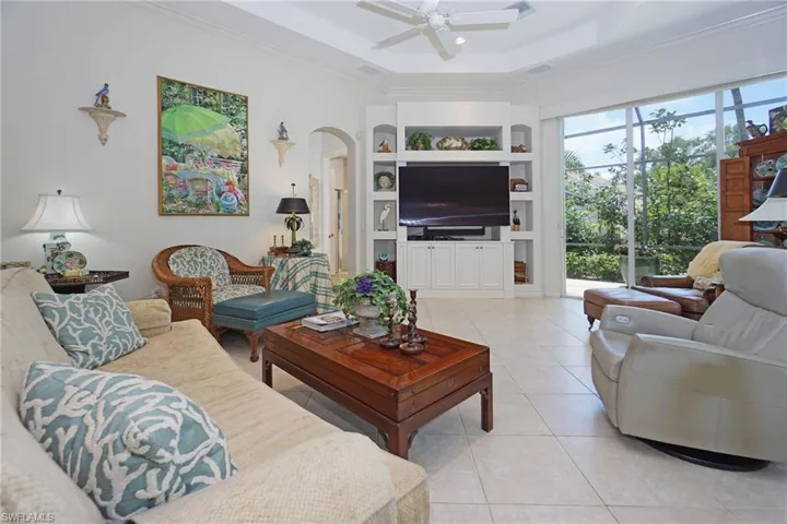 710 Shadow Lake Ln, Naples, Florida 34108