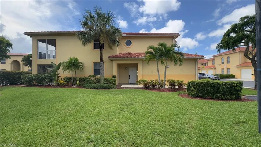 4327  Bellasol  CIR, Fort Myers, FL 33916