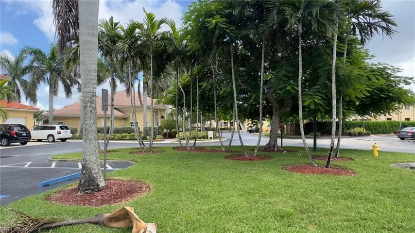 4327  Bellasol  CIR, Fort Myers, FL 33916