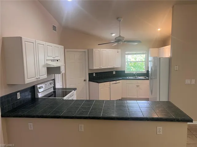 4618 Sw 7th Pl, Cape Coral, Florida 33914