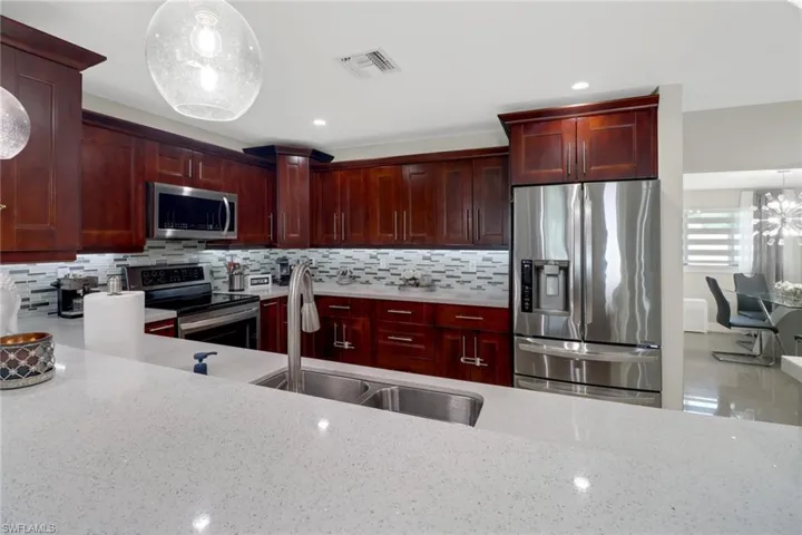 2193  45th SW TER, Naples, FL 34116