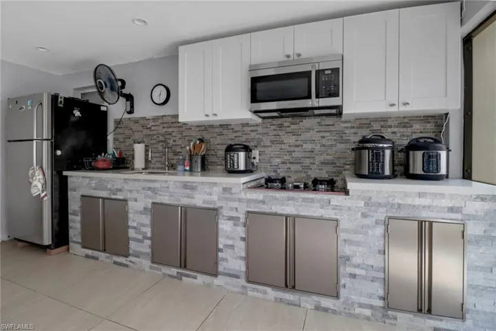2193  45th SW TER, Naples, FL 34116