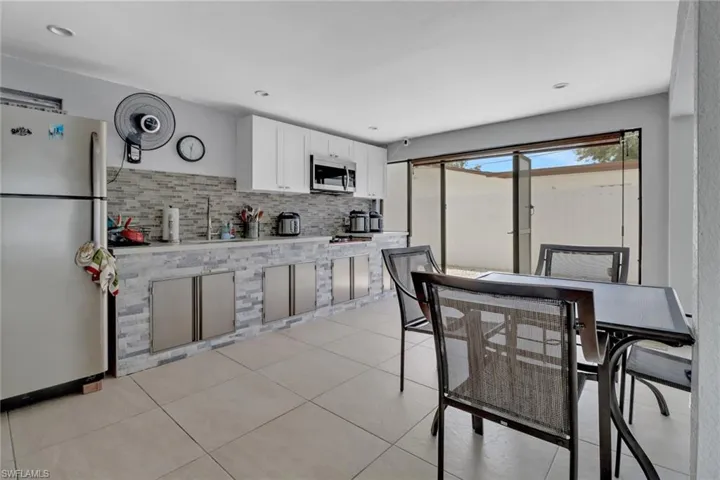 2193  45th SW TER, Naples, FL 34116