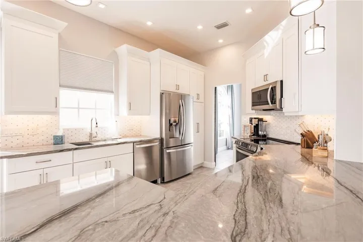 Stainless LG appliances.