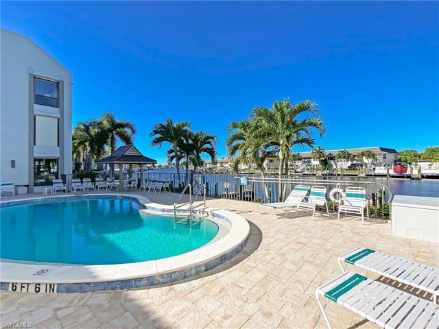 4210 SE 20th  PL, Cape Coral, FL 33904