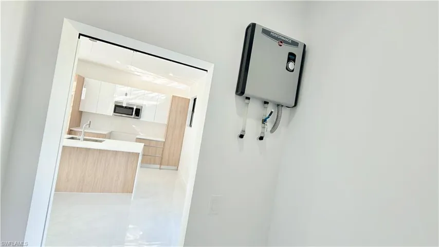 Tankless water heater