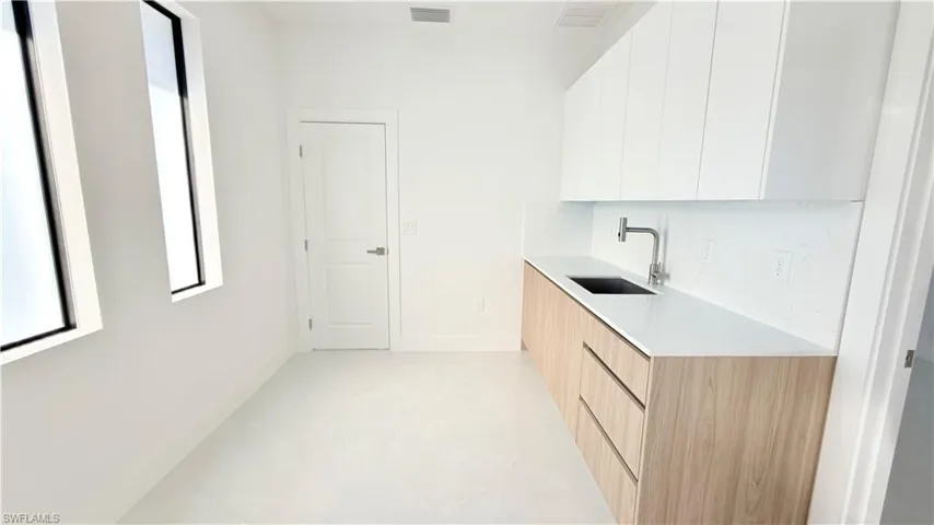 1243  Buell  AVE, Fort Myers, FL 33913