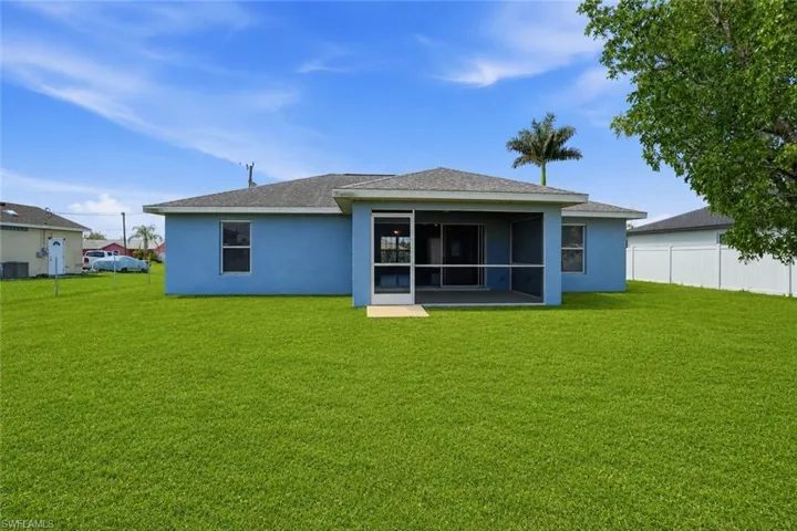 1621 Nw 18th St, Cape Coral, Florida 33993