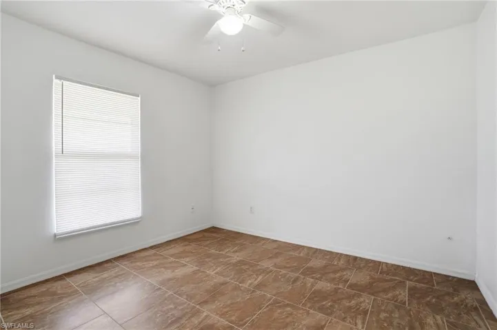 1621 Nw 18th St, Cape Coral, Florida 33993