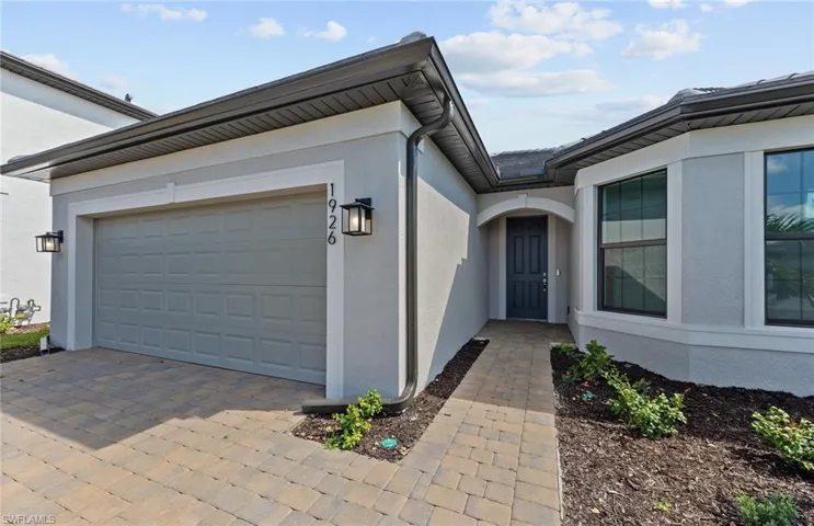 1926  Fresno  AVE, Naples, FL 34120