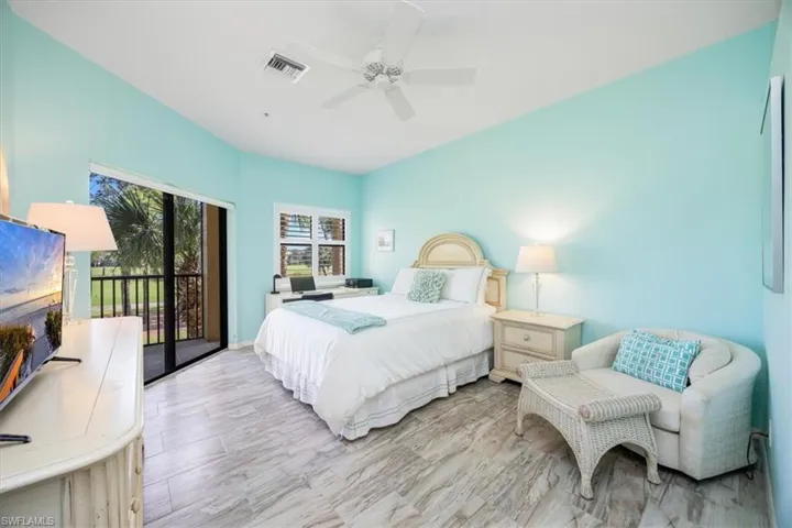 200  Vintage  CIR, Naples, FL 34119