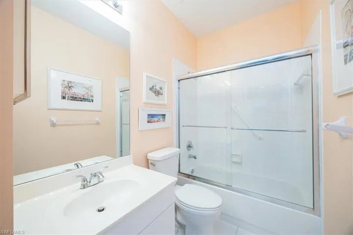 200  Vintage  CIR, Naples, FL 34119