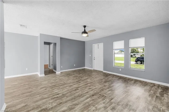 920 Se 31st Ln, Cape Coral Fl 33904