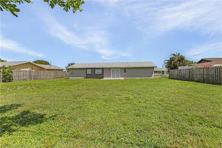 920 Se 31st Ln, Cape Coral Fl 33904