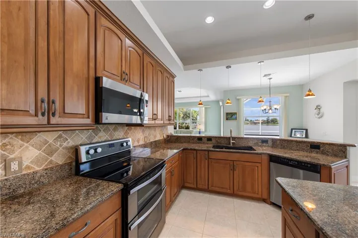 2506 Retunda Pkwy W, Cape Coral, Florida 33904