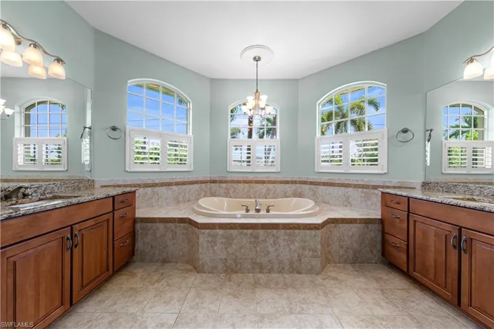 2506 Retunda Pkwy W, Cape Coral, Florida 33904