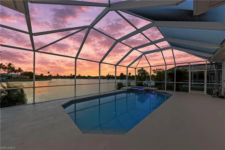 2506 Retunda Pkwy W, Cape Coral, Florida 33904