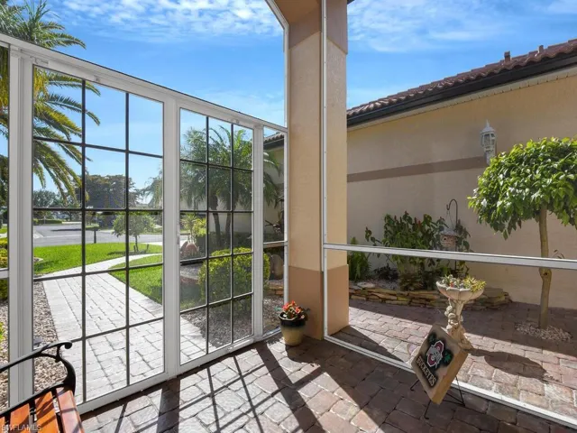 Screened Front Entry