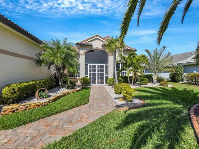 Screened Front Entry