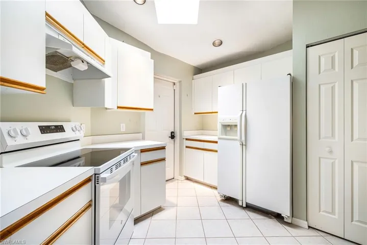 21695 Sungate Ct, Estero, Florida 33928