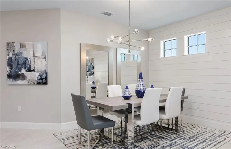 Photos are of a staged Arbordale model. Illustration purposes only. Options may vary.