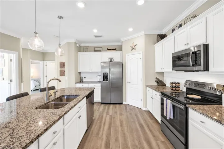 tons of counter space