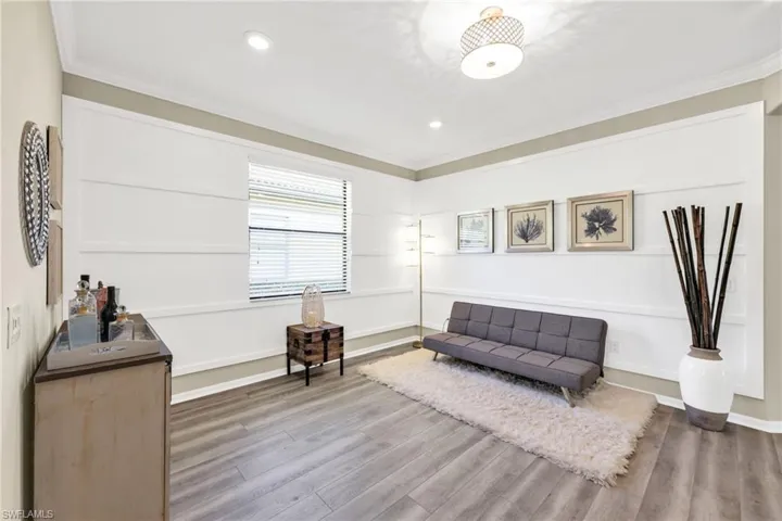 flex room/entry