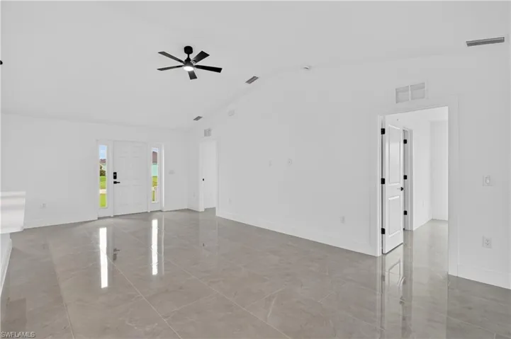 211 Ne 31st St, Cape Coral, Florida 33909