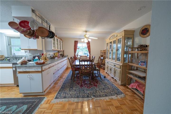 4827  17th SW AVE, Naples, FL 34116