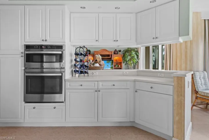 1060  Borghese  LN, Naples, FL 34114