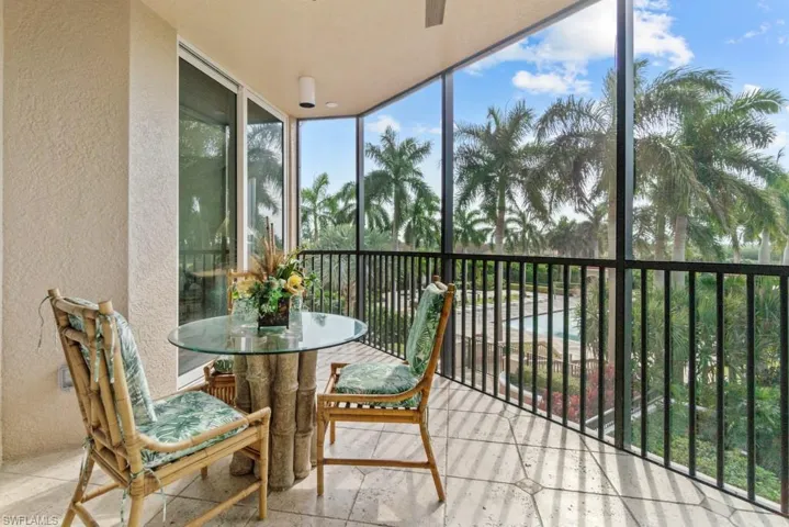 1060  Borghese  LN, Naples, FL 34114
