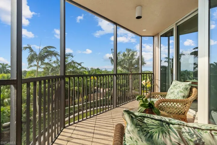 1060  Borghese  LN, Naples, FL 34114