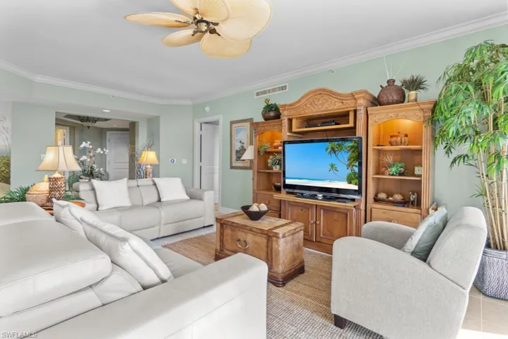 1060  Borghese  LN, Naples, FL 34114