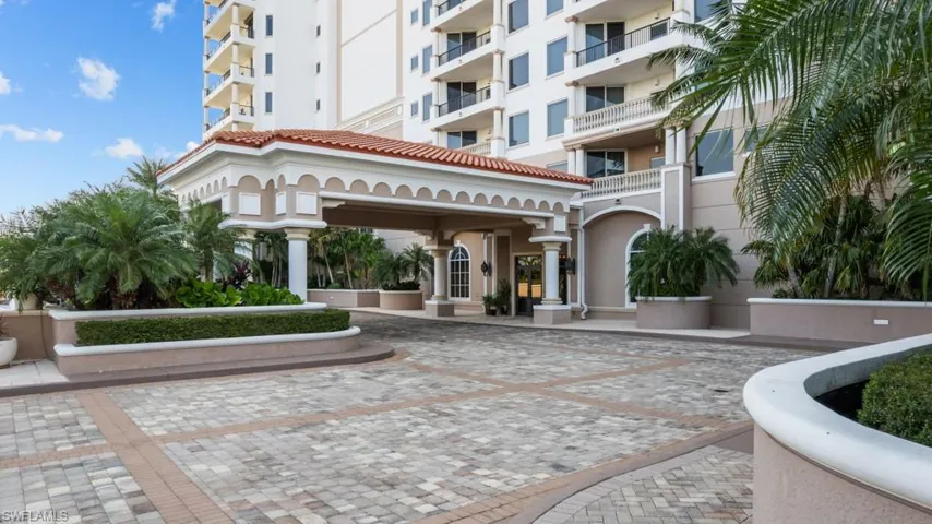 1060  Borghese  LN, Naples, FL 34114