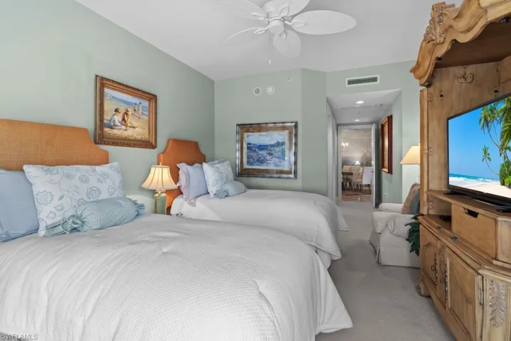 1060  Borghese  LN, Naples, FL 34114