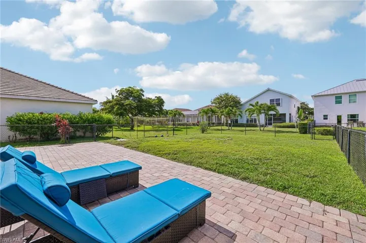 2538 Blackburn Cir, Cape Coral, Florida 33991