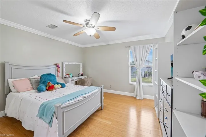 2538 Blackburn Cir, Cape Coral, Florida 33991