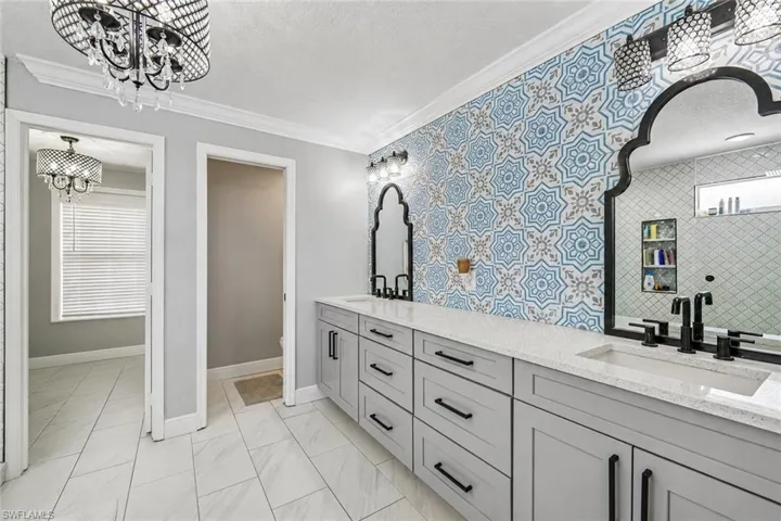 2538 Blackburn Cir, Cape Coral, Florida 33991