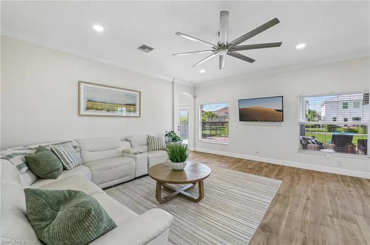 2538 Blackburn Cir, Cape Coral, Florida 33991